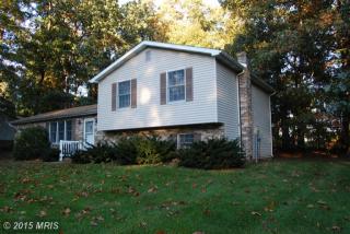 29 Woodland Dr, Shrewsbury, PA 17361-1209