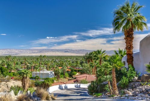400 Camino Alturas, Palm Springs CA  92264-8996 exterior