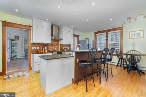 13 Maplewood Ave, Navy Sup Dpt, PA 17055-4254