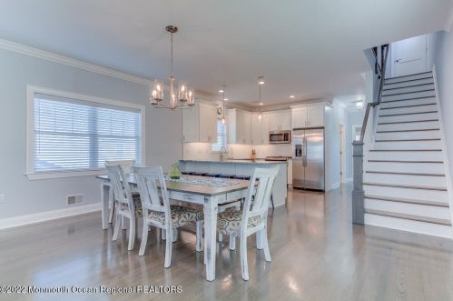 42 Kearney Ave, Pelican Island NJ  08751-1922 exterior