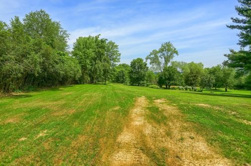 499 Harpers Ferry Rd, Beaver Falls PA  15010-6939 exterior