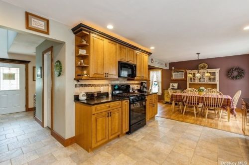 54 Scenic Hills Dr, Panamoka NY  11961-3024 exterior