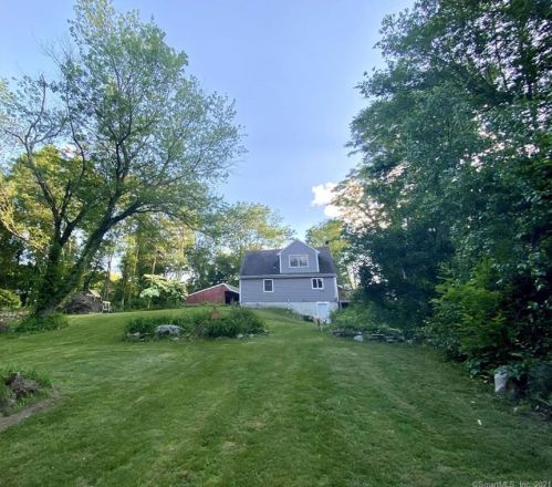 520 Old Colchester Rd, Colchester, CT 06420-3707
