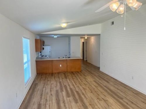 68 7th Ave, Shalimar FL  32579-1809 exterior