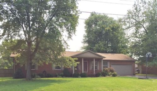 1707 Audubon St, Murray, KY 42071-2258