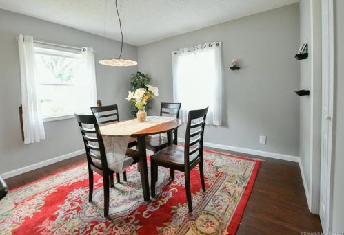 9 Stephen Ct, New Britain CT  06053-1633 exterior