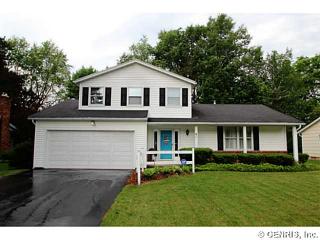 17 Sesqui Dr, Rochester, NY 14624-4018