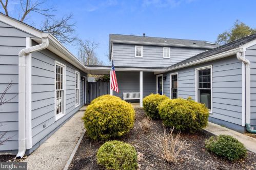 2007 Freedom Ln, Falls Church, VA 22043-1842