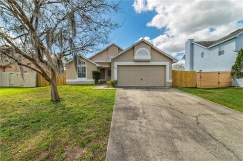 814 Pond Cypress Ct, Orlando, FL 32825-5744