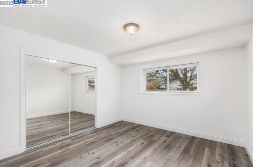 4237 Ridge Dr, West Pittsburg CA  94565-6033 exterior