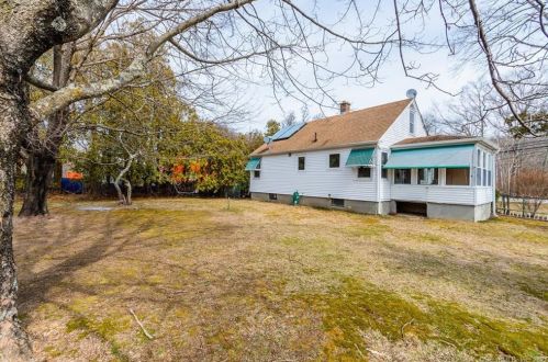 996 Hartford Tpke, Waterford CT  06385-4035 exterior