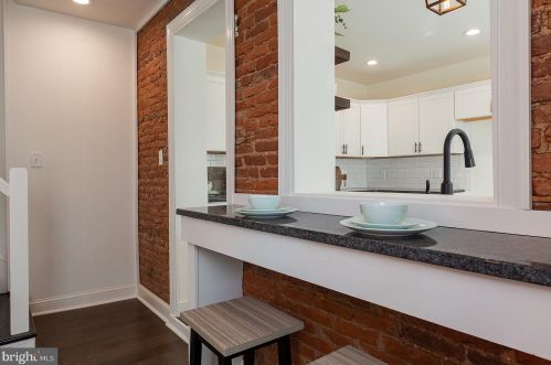 24 New St, Lancaster PA  17602-2047 exterior