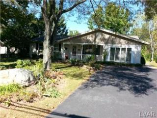 6435 Bake Oven Rd, Germansville, PA 18053-2111