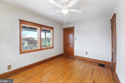 3728 Norwood Ave, Downingtown PA  19335-2048 exterior