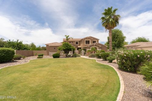 6446 Honor Ct, Gilbert, AZ 85298-4894