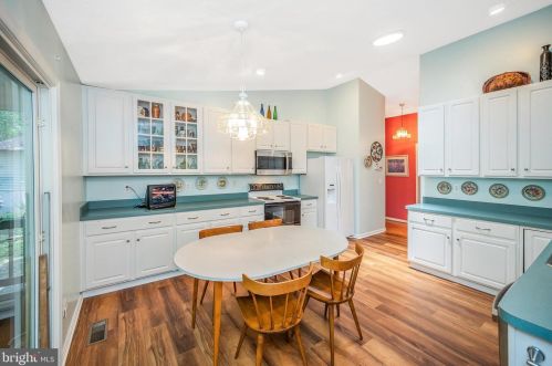 1011 Eastover Pkwy, Locust Grove VA  22508-5170 exterior