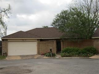 1519 Crestmont St, Dinsmore TX  77488-3430 exterior