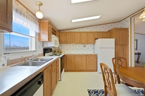 1885 Garnet Ct, Loveland CO 80537-5088 exterior