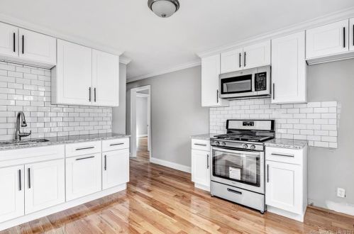 253 Prince St, Bridgeport, CT 06610-2953
