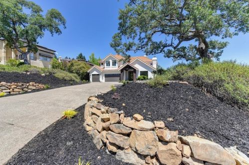 1535 Barcelona Dr, Folsom CA  95762-7212 exterior