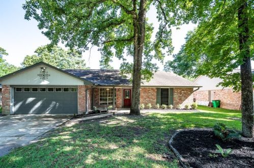 2015 Lone Rock Dr, Humble, TX 77339-1716