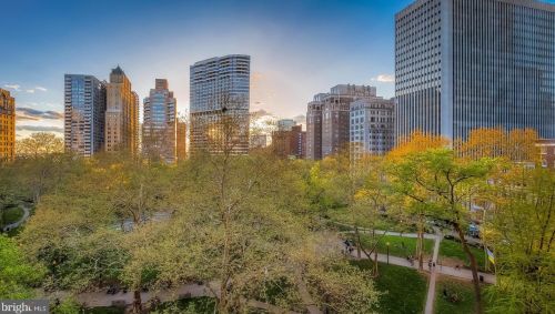 219 18th St, Philadelphia PA  19103-6141 exterior