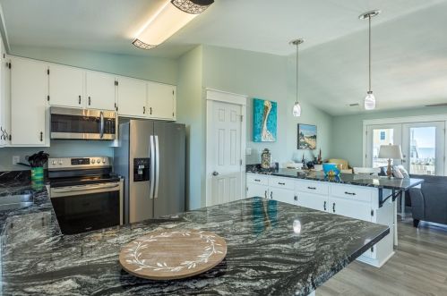 433 Gorrie Dr, Saint George Island FL  32328-3012 exterior