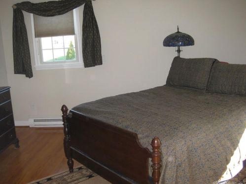 109 Moore Hill Dr, Southington CT  06489-2929 exterior