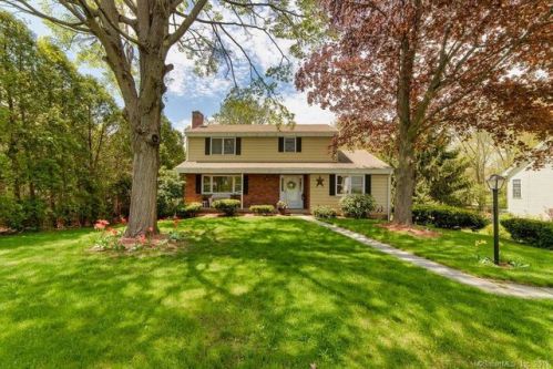 144 Main St, East Berlin, CT 06023-1131