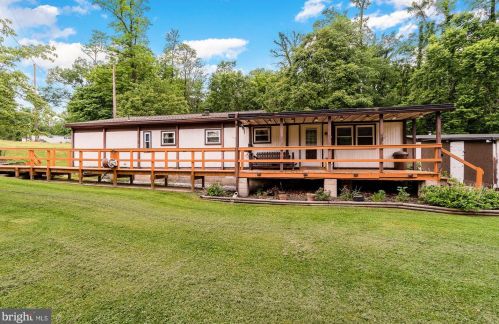 212 Stonehouse Rd, Carlisle PA  17015-9429 exterior