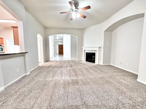 31710 Midlake Park, Conroe TX  77385-8008 exterior