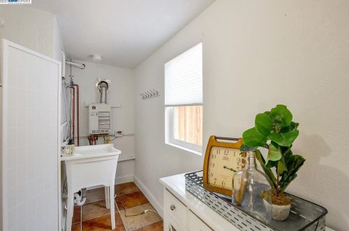 1455 San Jose St, San Leandro CA  94577-5130 exterior