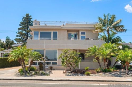 3328 Crown Pt Dr, San Diego CA 92109-6711 exterior