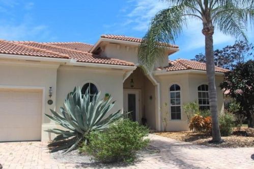 957 Greensward Ln, Delray Beach, FL 33445-9022