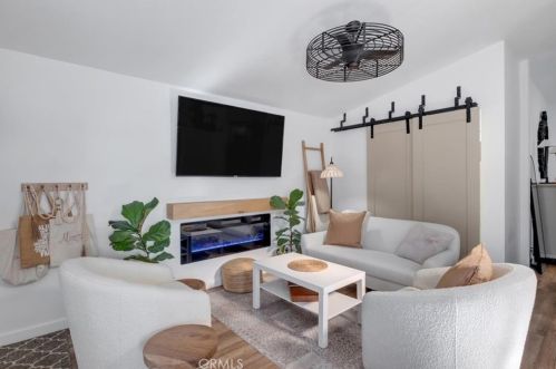 37 El Paseo St, Newport Beach, CA 92663-4425