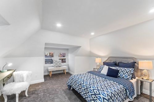 809 Berkshire Ave, Pittsburgh PA  15226-2137 exterior