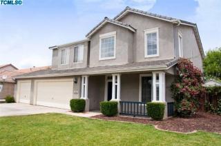 910 Pebble Dr, Hanford, CA 93230-6752