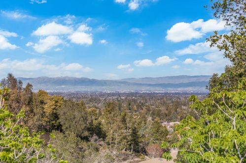 21461 Saratoga Hills Rd, Saratoga CA  95070-5377 exterior