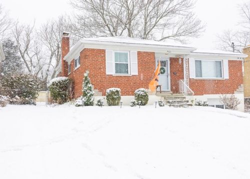 5423 Bonita Dr, Cincinnati, OH 45238-5232