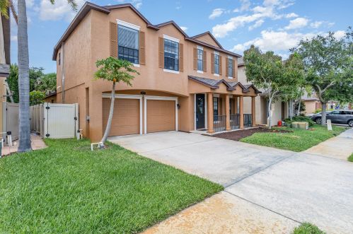 2842 Glenridge Cir, Merritt Island, FL 32953-2955