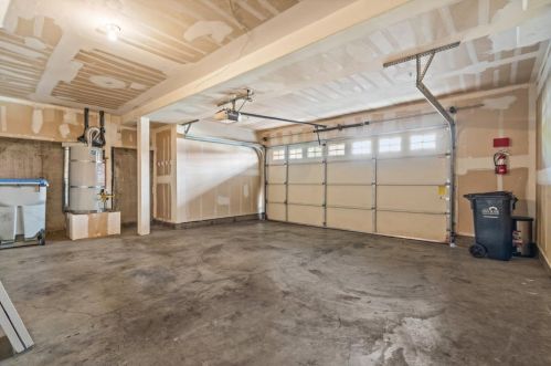 302 Vista Roma Way, San Jose CA 95136-4427 exterior