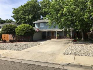 2052 Northhill St, Conejo CA  93662-2219 exterior