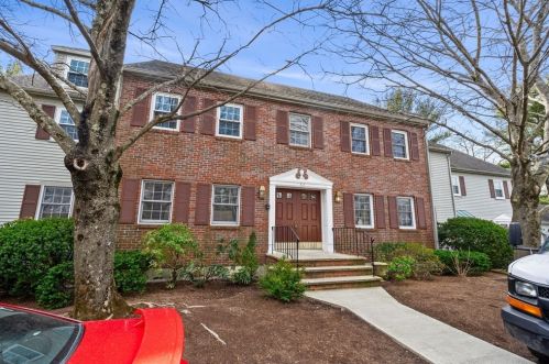 6 Valiant Way, Salem, MA 01970-6604