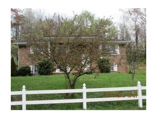 2526 Bob Little Rd, Elizabethton, TN 37643-7218