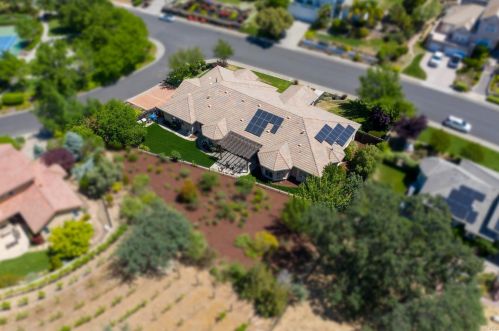 6070 Vine St, Vacaville CA  95688-8724 exterior