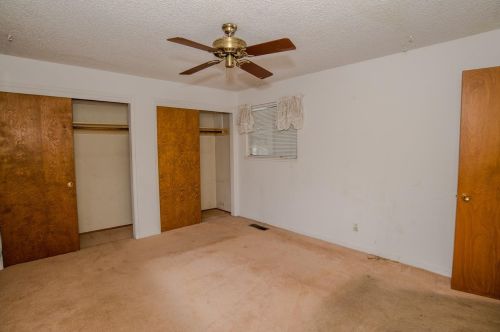 4 Casa Linda Dr, Woodland CA  95695-4612 exterior