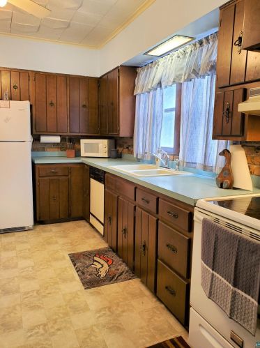 1607 Fairview Ave, Scanlon MN  55720-2421 exterior