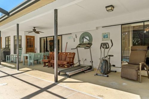 10208 Hoover St, Brooksville FL  34608-7137 exterior