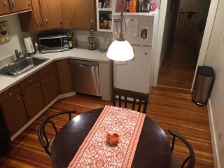 878 New Scotland Ave, Albany NY  12208-1129 exterior