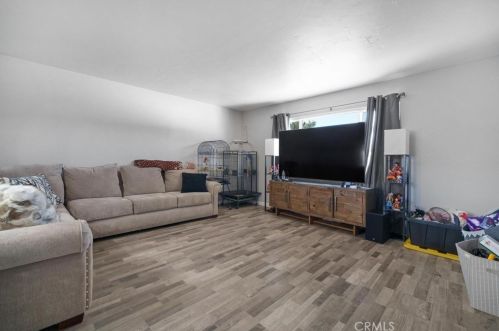 90 Herbert Ave, Lake Elsinore CA  92530-4428 exterior